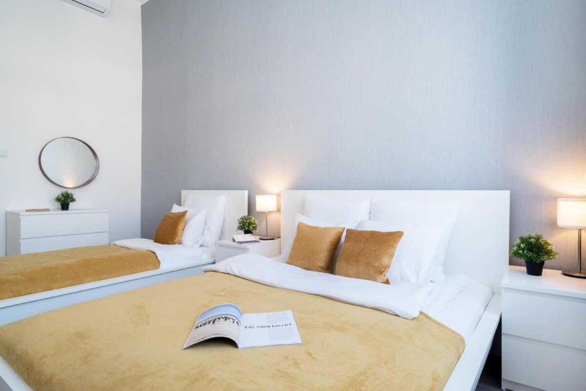 בודפשט Large Apartment At Perfect Central Location מראה חיצוני תמונה