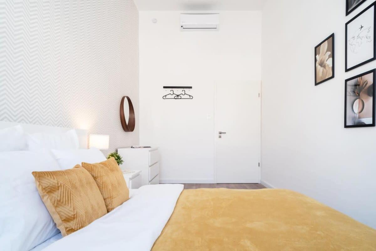 בודפשט Large Apartment At Perfect Central Location מראה חיצוני תמונה